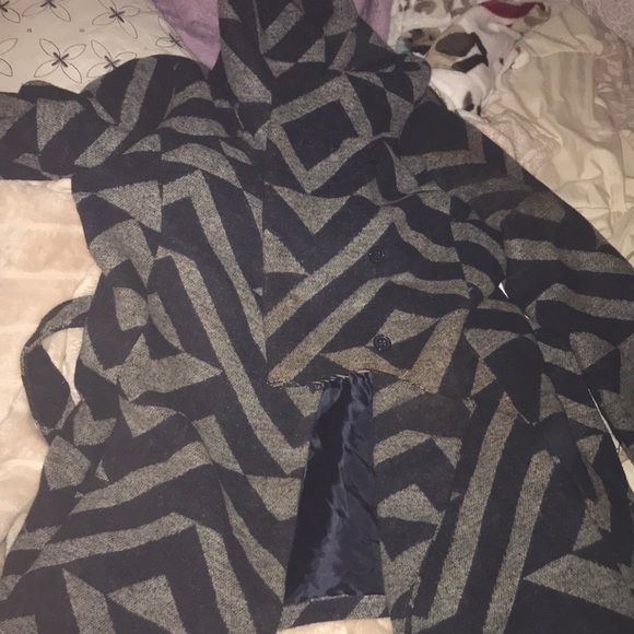 ASO TEEN WOLF ( SCREEN USED ) - Picture 3 of 5